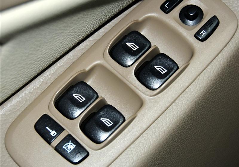 沃尔沃(进口) 沃尔沃XC90 2012款 2.5T 北欧豪华版