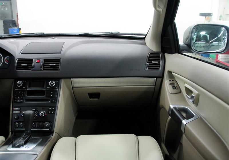 沃尔沃(进口) 沃尔沃XC90 2012款 2.5T 北欧豪华版