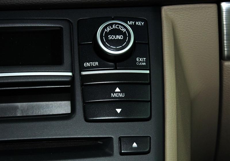 沃尔沃(进口) 沃尔沃XC90 2012款 2.5T 北欧豪华版