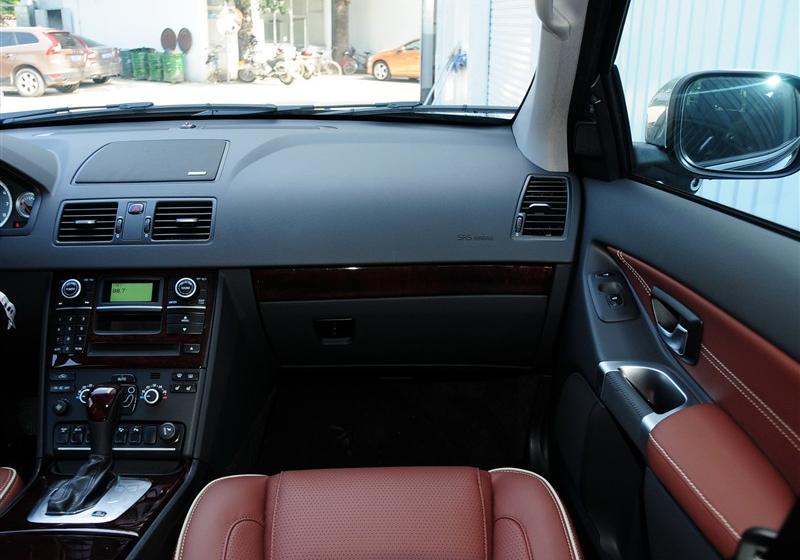 沃尔沃(进口) 沃尔沃XC90 2012款 2.5T 北欧行政版