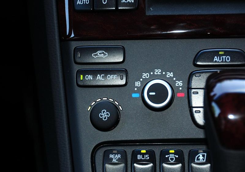 沃尔沃(进口) 沃尔沃XC90 2012款 2.5T 北欧行政版