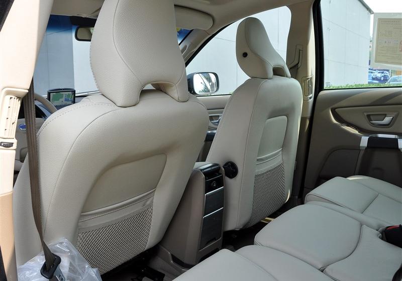 沃尔沃(进口) 沃尔沃XC90 2011款 2.5T 北欧豪华版