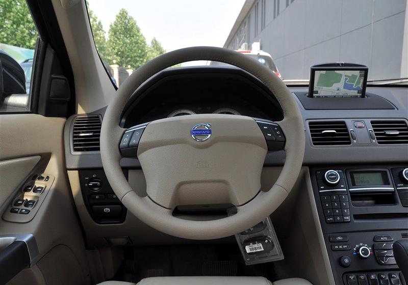 沃尔沃(进口) 沃尔沃XC90 2011款 2.5T 北欧豪华版