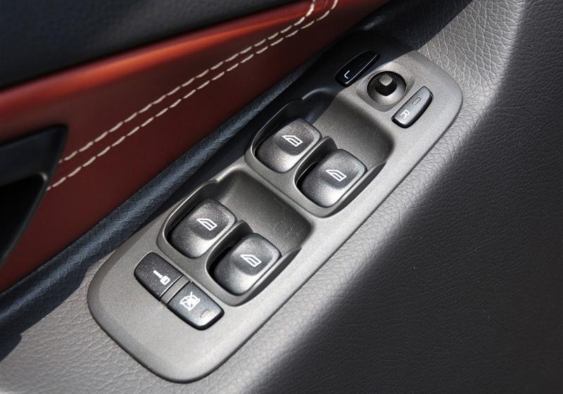 沃尔沃(进口) 沃尔沃XC90 2011款 2.5T 北欧行政版