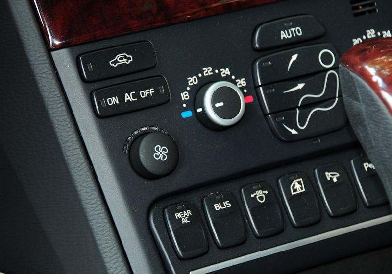 沃尔沃(进口) 沃尔沃XC90 2011款 2.5T 北欧行政版