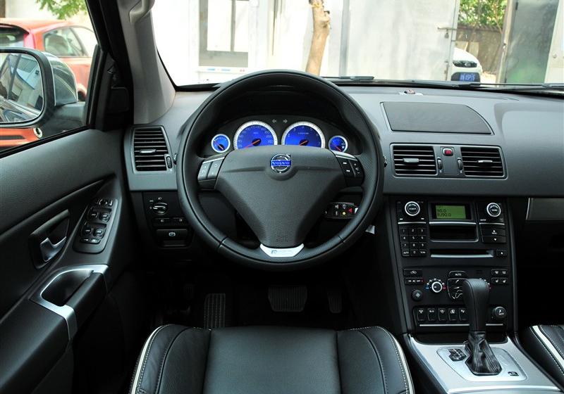 沃尔沃(进口) 沃尔沃XC90 2011款 2.5T 北欧个性运动版