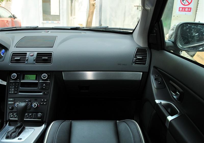 沃尔沃(进口) 沃尔沃XC90 2011款 2.5T 北欧个性运动版