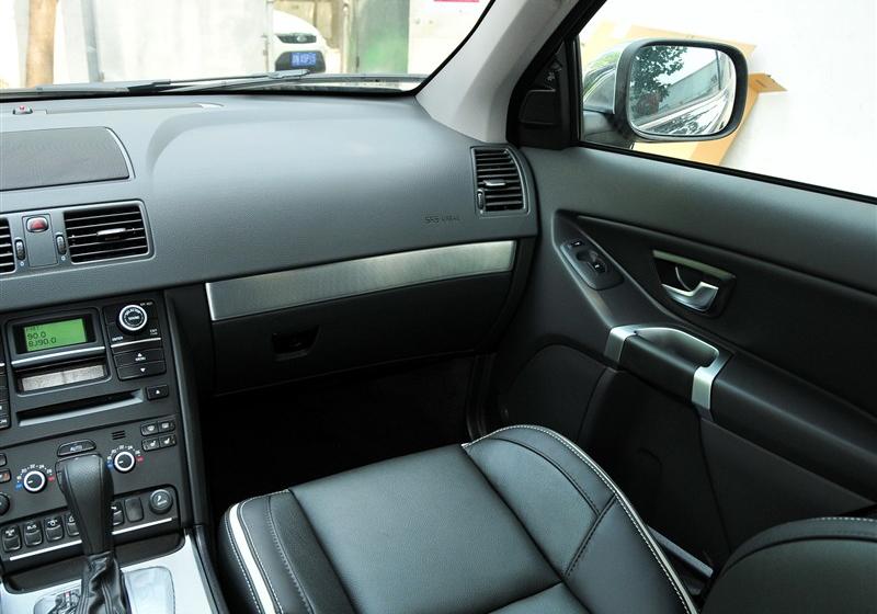 沃尔沃(进口) 沃尔沃XC90 2011款 2.5T 北欧个性运动版