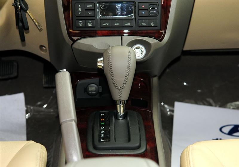 北京现代 MOINCA名驭 2009款 2.0 GL自动尊贵版