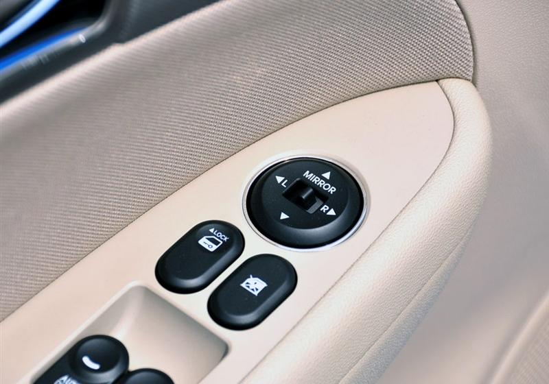 北京现代 北京现代i30 2009款 1.6 手动劲享型