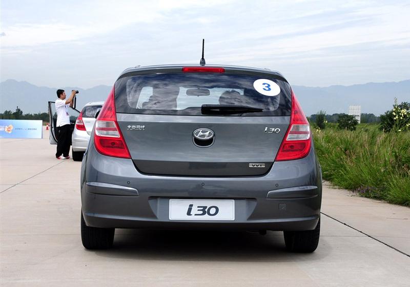 北京现代 北京现代i30 2009款 1.6 自动豪享型