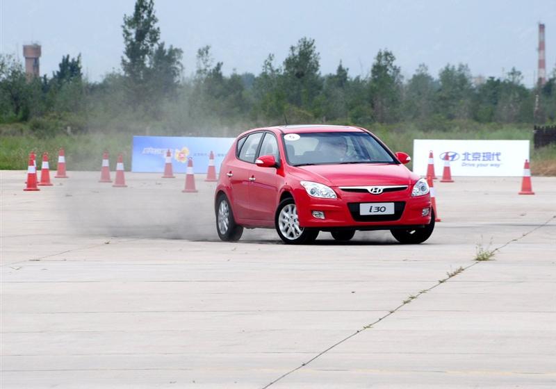 北京现代 北京现代i30 2009款 1.6 自动豪享型