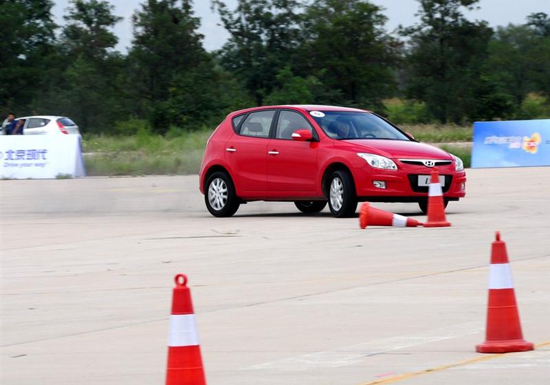 北京现代 北京现代i30 2009款 1.6 自动豪享型