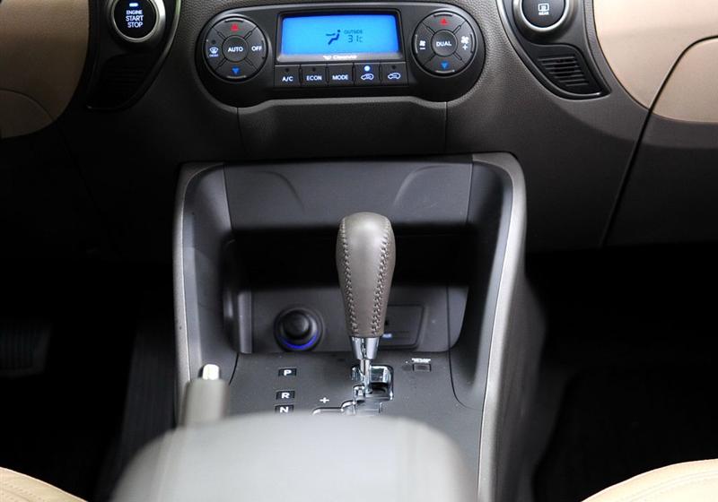 北京现代 北京现代ix35 2010款 精英版 2.0GLS 2WD AT