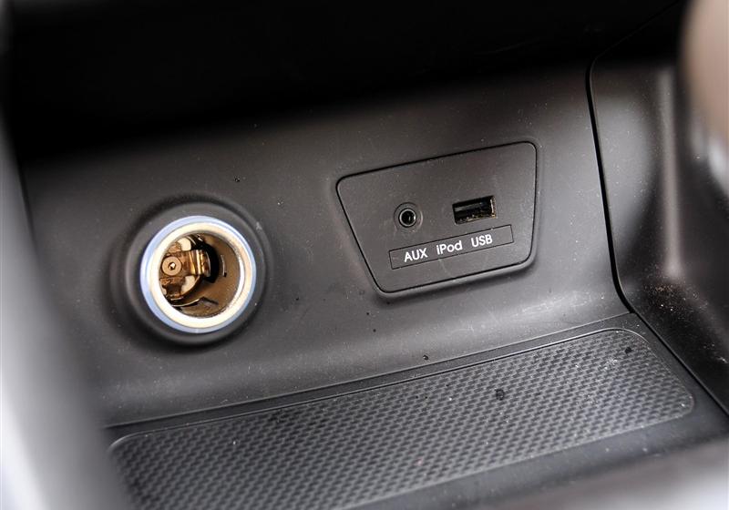 北京现代 北京现代ix35 2010款 领航版 2.4GLS 4WD AT