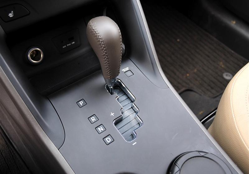 北京现代 北京现代ix35 2010款 领航版 2.4GLS 4WD AT