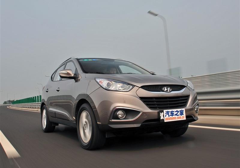 北京现代 北京现代ix35 2010款 领航版 2.4GLS 4WD AT