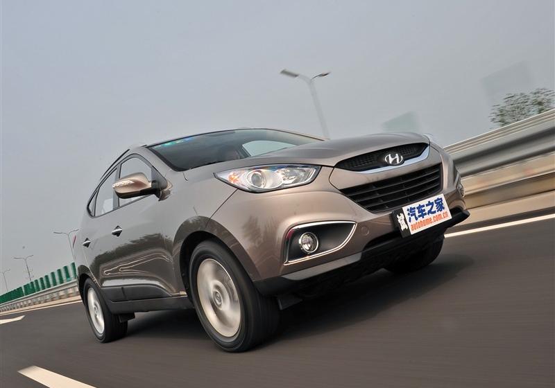 北京现代 北京现代ix35 2010款 领航版 2.4GLS 4WD AT