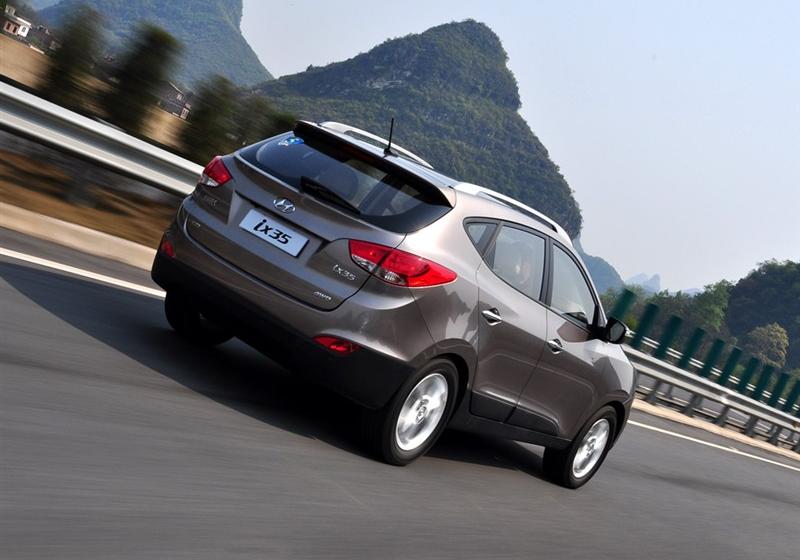 北京现代 北京现代ix35 2010款 领航版 2.4GLS 4WD AT