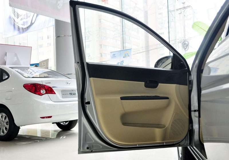 北京现代 雅绅特 2008款 1.4自动舒适型