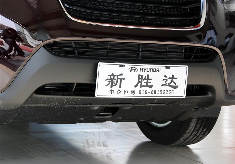 现代(进口) 新胜达 2011款 2.4 豪华版 五座两驱