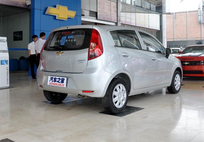 通用雪佛兰 赛欧 2010款 两厢 1.4L EMT优逸版