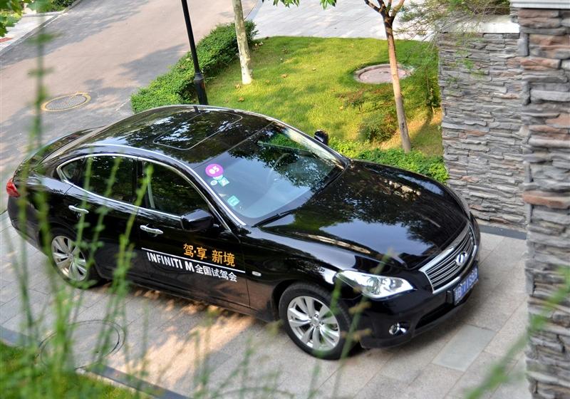英菲尼迪 英菲尼迪M系 2011款 M25 奢华型