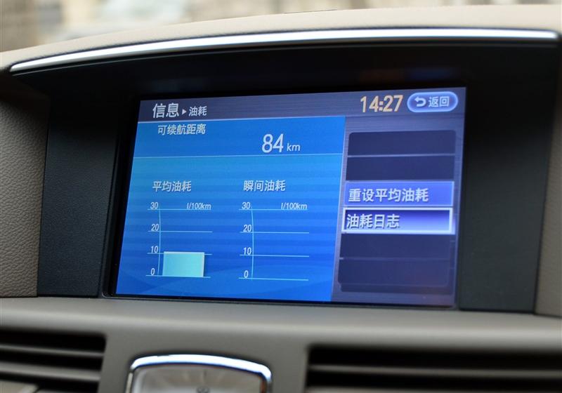 英菲尼迪 英菲尼迪M系 2011款 M25 奢华型