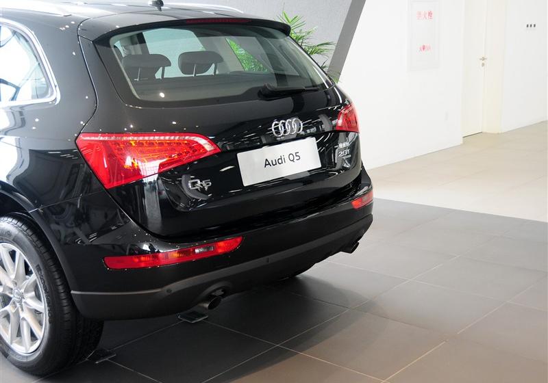 奥迪Q5  2011款 2.0TSI 舒适型
