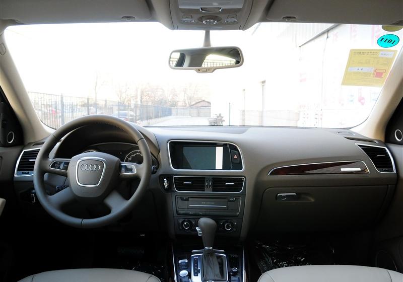 奥迪Q5  2011款 2.0TSI 舒适型
