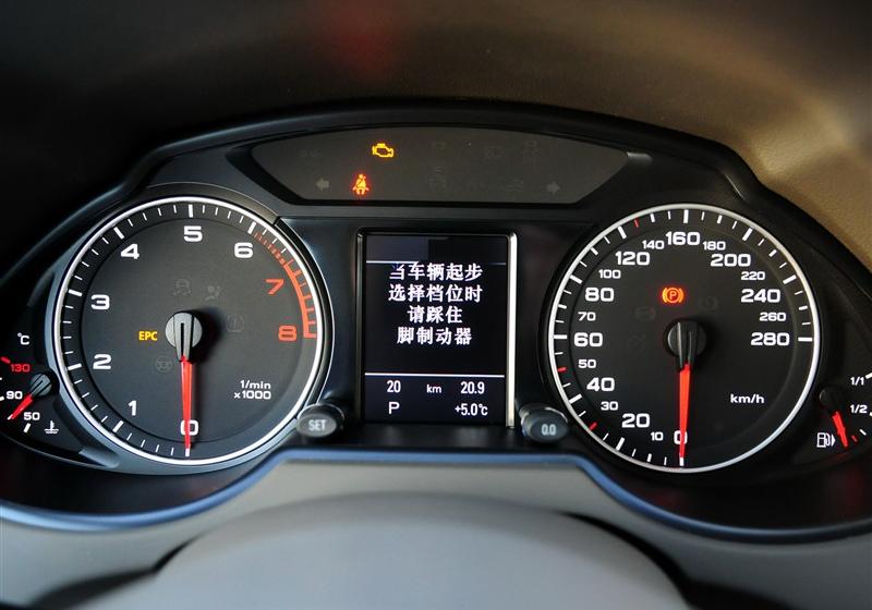 奥迪Q5  2011款 2.0TSI 舒适型