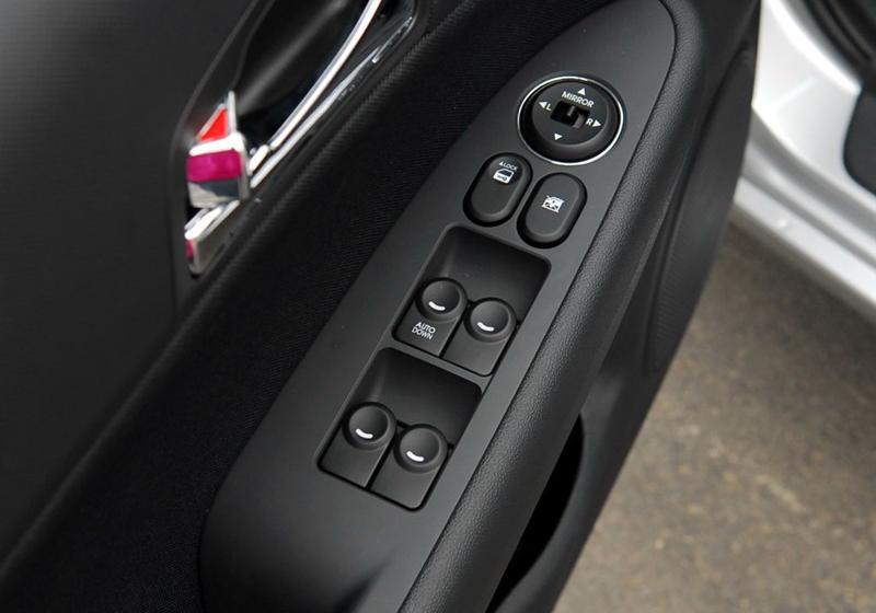 北京现代i30  2009款 1.6 手动劲享型