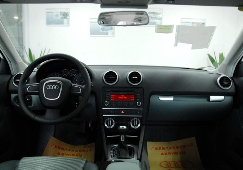奥迪A3  2010款 Sportback 1.4T 豪华型