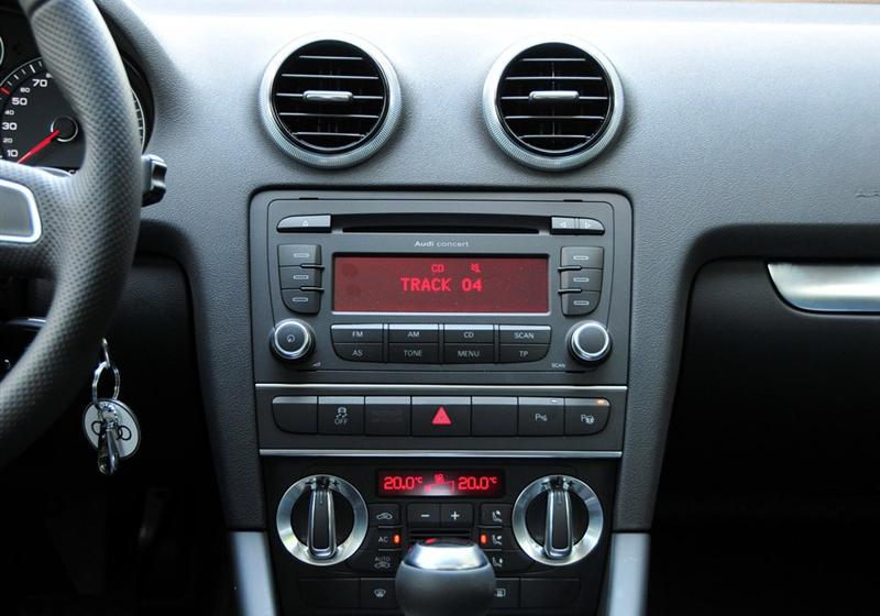 奥迪A3  2010款 Sportback 1.8T 豪华型