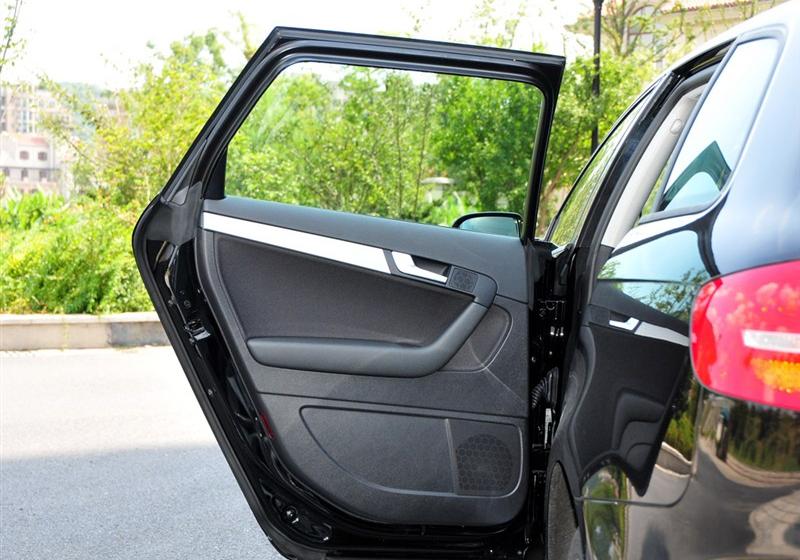 奥迪A3  2010款 Sportback 1.8T 豪华型