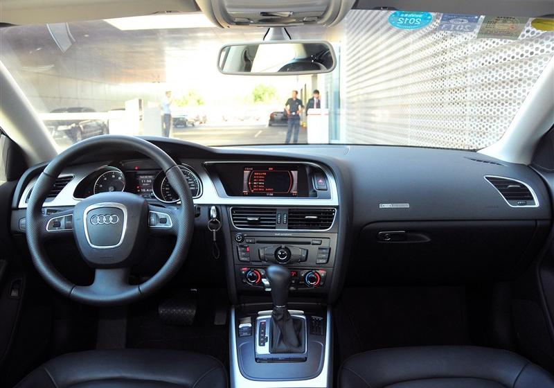 奥迪A5  2010款 2.0TSI Coupe 风尚版