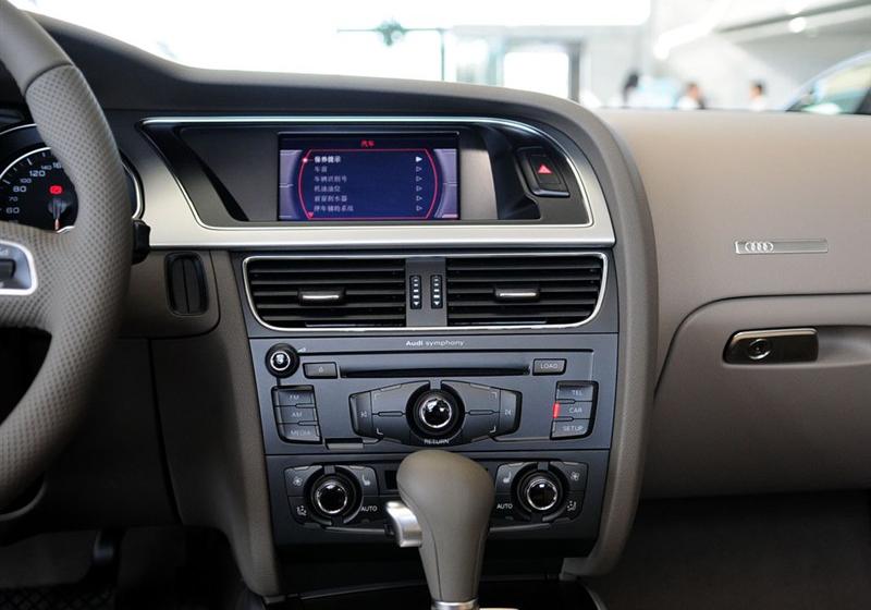 奥迪A5  2010款 2.0TSI Cabriolet