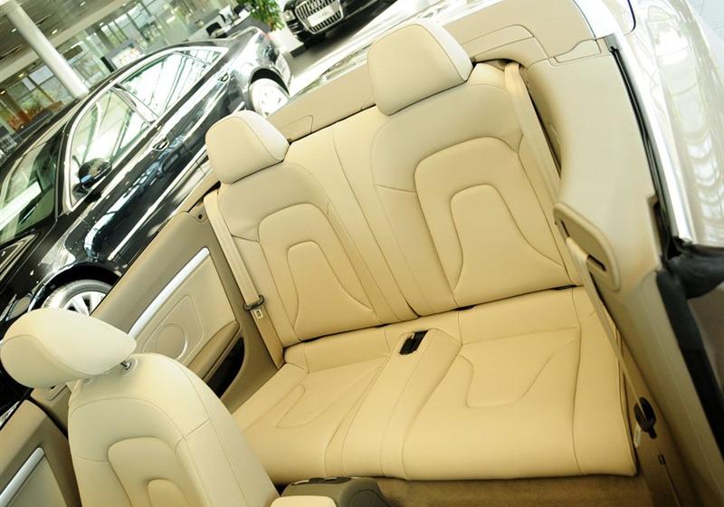 奥迪A5  2010款 2.0TSI Cabriolet
