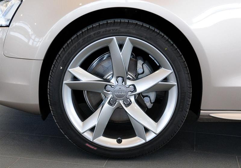奥迪A5  2010款 2.0TSI Cabriolet