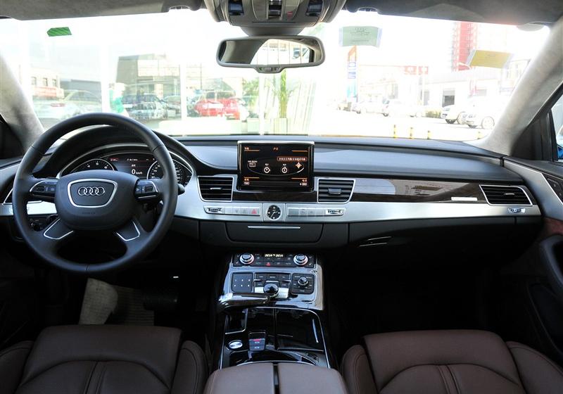 奥迪A8  2011款 3.0TFSI quattro豪华型(213kW)