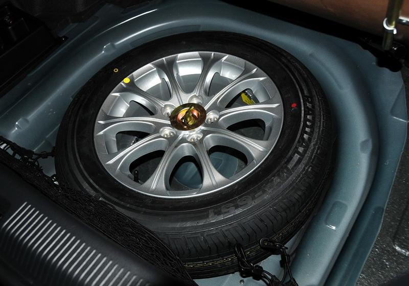 帝豪EC8  2011款 2.0L 自动舒适版