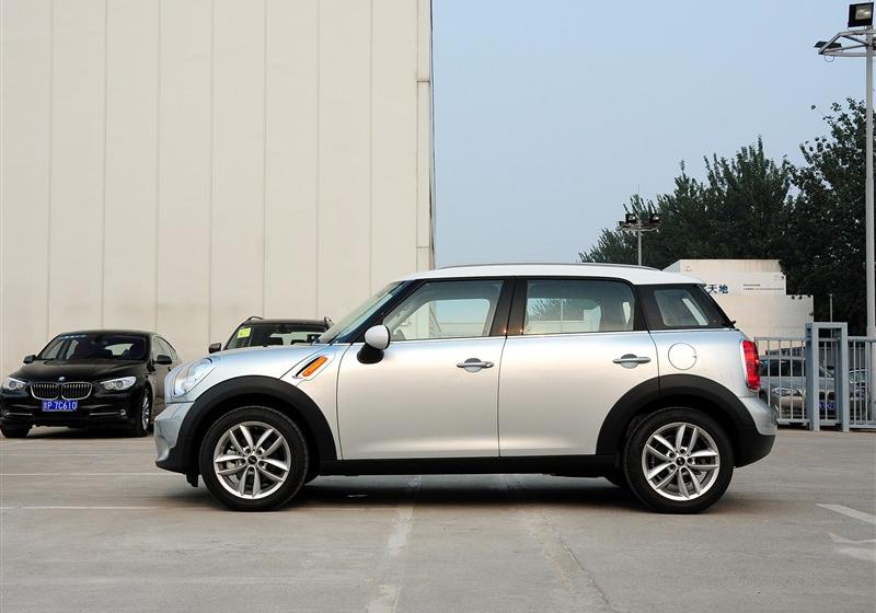 MINI COUNTRYMAN  2011款 1.6L COOPER FUN