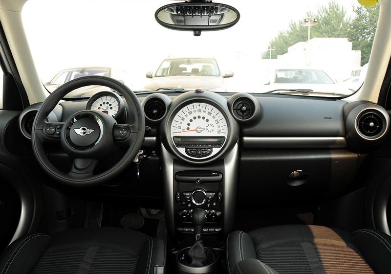 MINI COUNTRYMAN  2011款 1.6L COOPER FUN