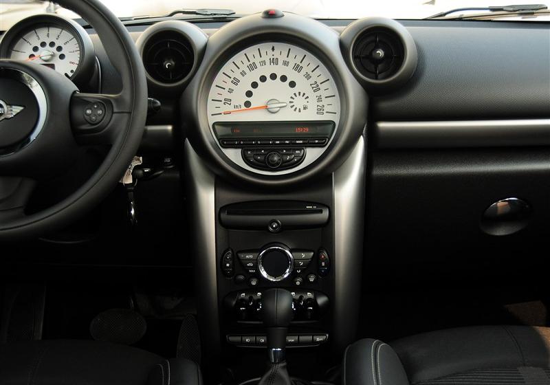 MINI COUNTRYMAN  2011款 1.6L COOPER FUN