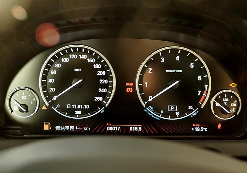 宝马5系(进口)  2010款 GT 550i豪华型