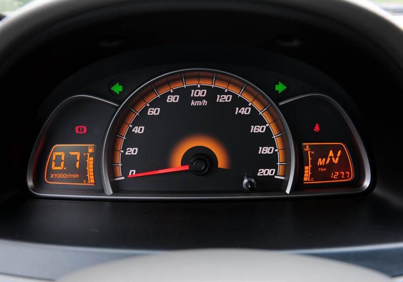 赛欧  2010款 两厢 1.2L EMT理想版