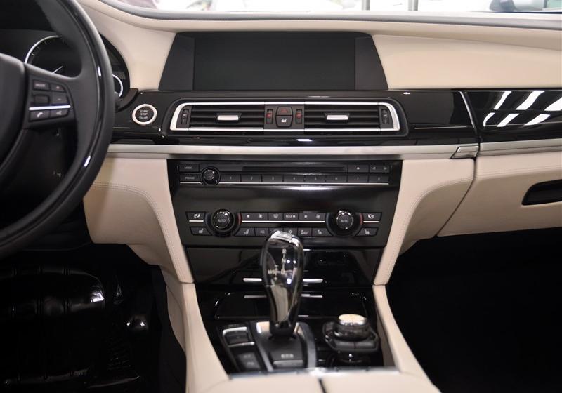 宝马7系  2011款 760Li 施坦威限量版