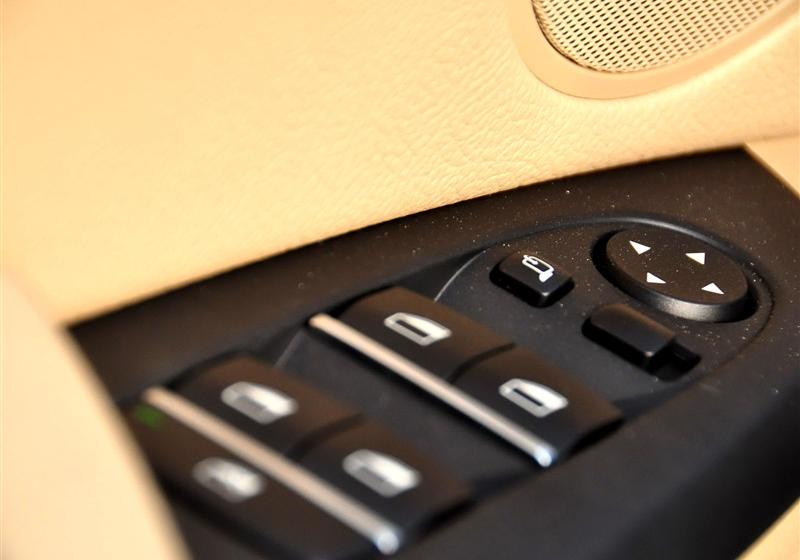 宝马X3  2011款 xDrive28i 豪华型