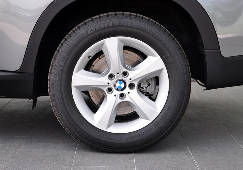 宝马X5  2011款 xDrive35i 豪华型
