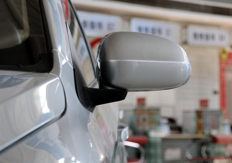风云2  2010款 1.5 两厢 豪华型
